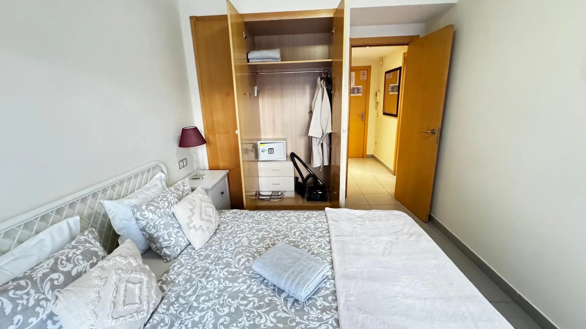 Relax Apartamento Playa Fenals Lloret de Mar Spain